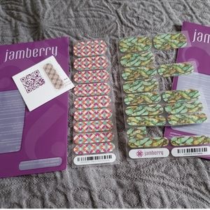 Jamberry Nail Polish Wraps Feathers Burberry 💅